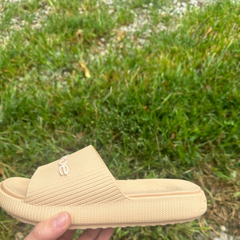 Bebe sandals size 7